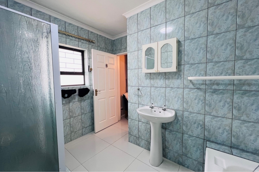 To Let 2 Bedroom Property for Rent in Plattekloof Western Cape